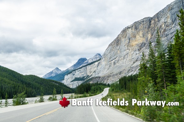 Icefields Parkway During March